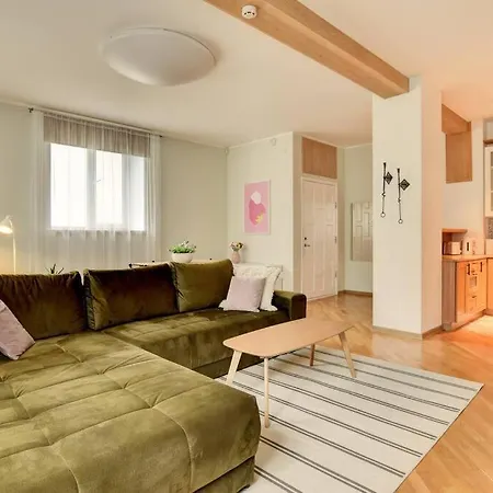 Serene 1br With Sauna & Private Entrance 公寓