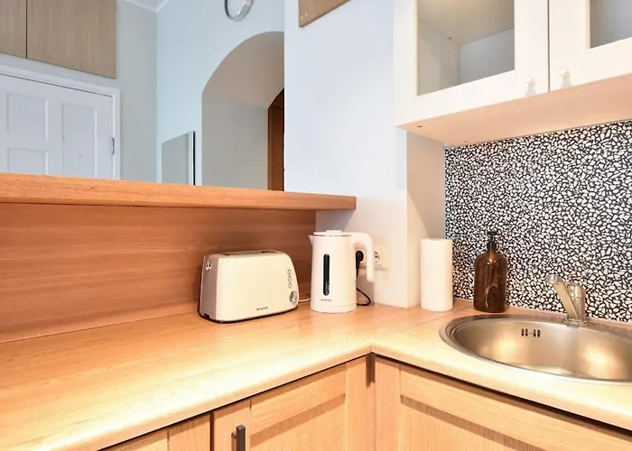 شقة Serene 1br With Sauna & Private Entrance تالين