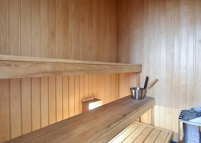 Serene 1br With Sauna & Private Entrance